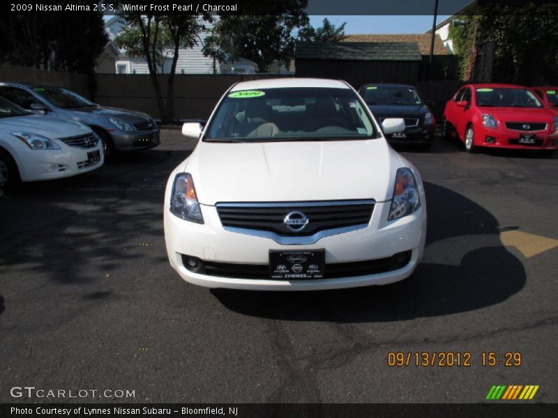 Winter Frost Pearl / Charcoal 2009 Nissan Altima 2.5 S