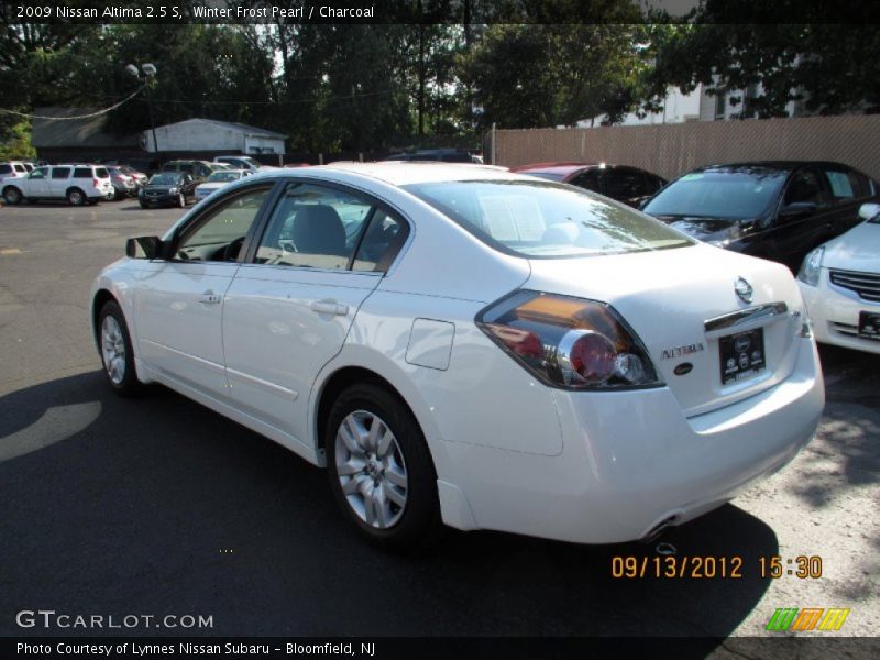 Winter Frost Pearl / Charcoal 2009 Nissan Altima 2.5 S