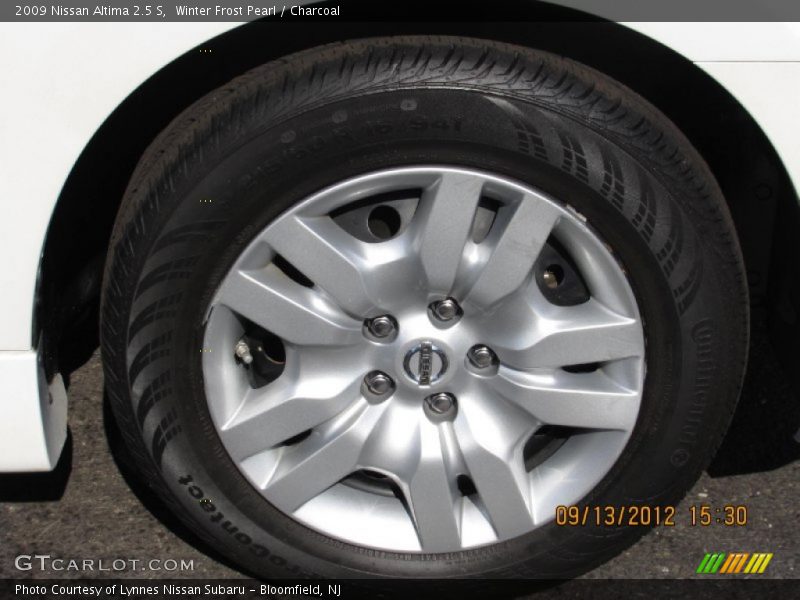 Winter Frost Pearl / Charcoal 2009 Nissan Altima 2.5 S