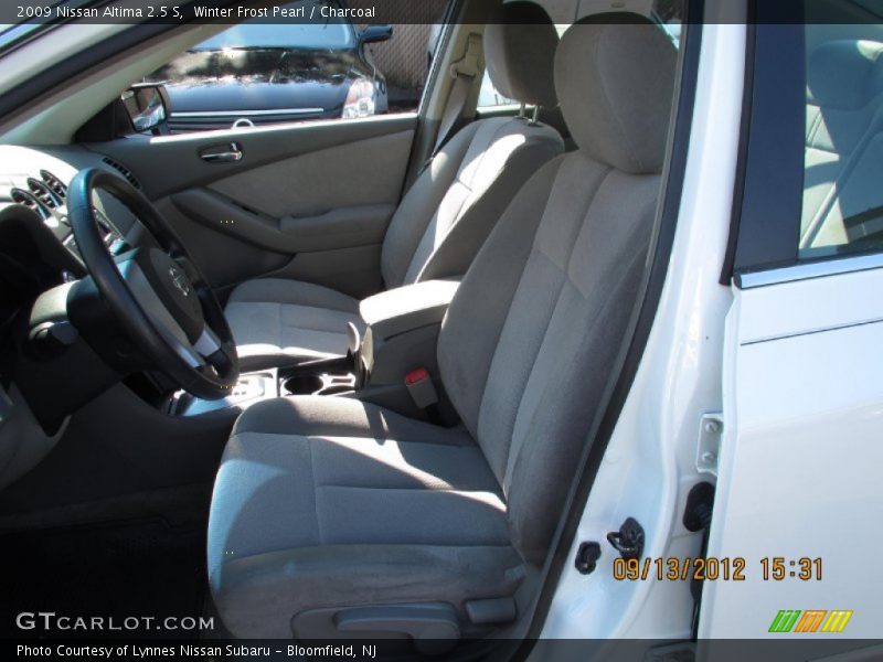 Winter Frost Pearl / Charcoal 2009 Nissan Altima 2.5 S