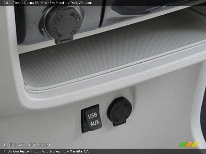 Silver Sky Metallic / Dark Charcoal 2011 Toyota Sienna SE