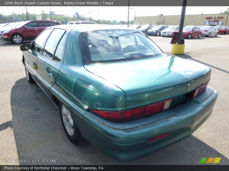 Manta Green Metallic / Taupe 1996 Buick Skylark Custom Sedan