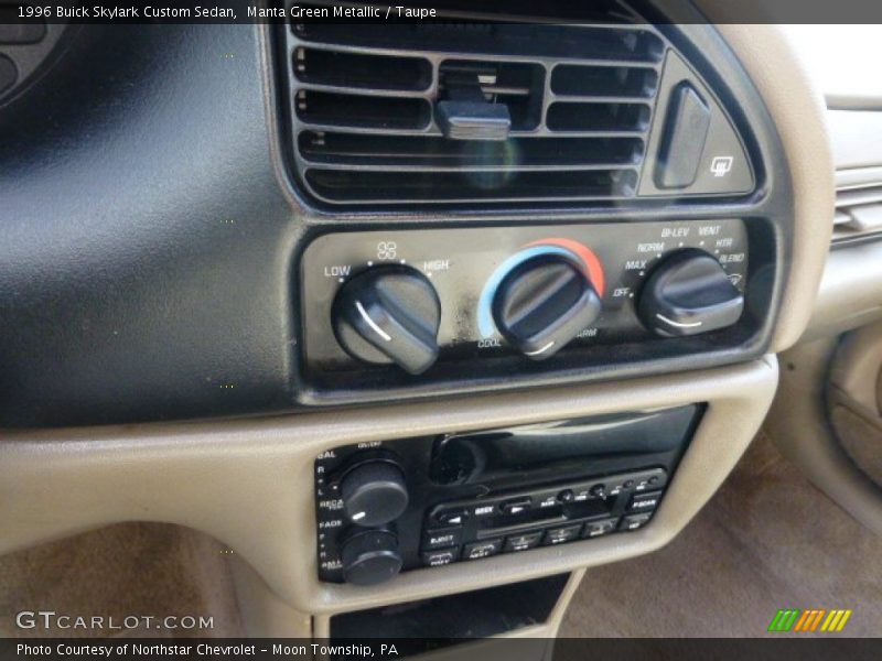 Controls of 1996 Skylark Custom Sedan
