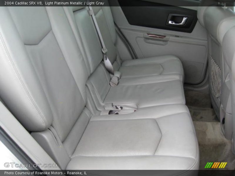 Light Platinum Metallic / Light Gray 2004 Cadillac SRX V8