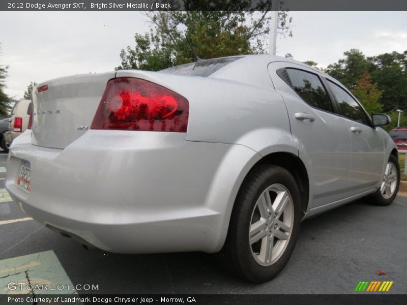 Bright Silver Metallic / Black 2012 Dodge Avenger SXT