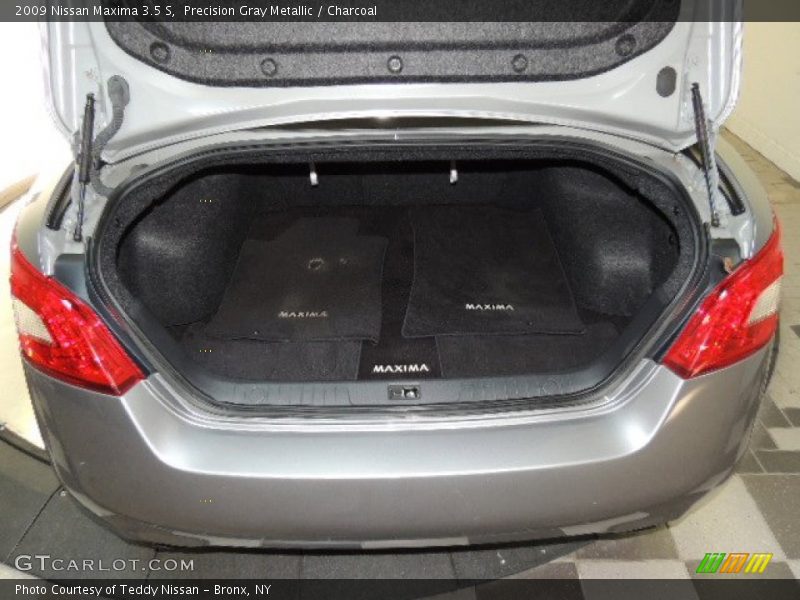 Precision Gray Metallic / Charcoal 2009 Nissan Maxima 3.5 S