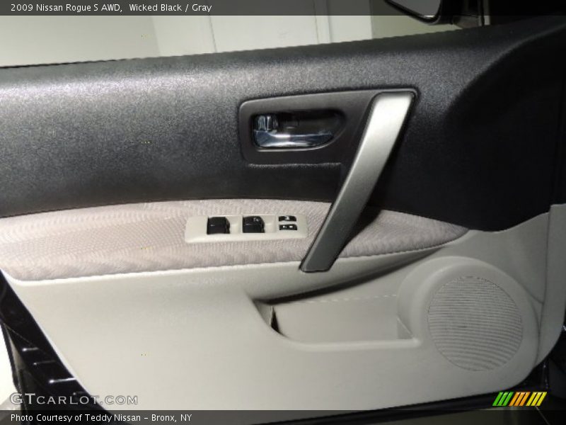 Wicked Black / Gray 2009 Nissan Rogue S AWD
