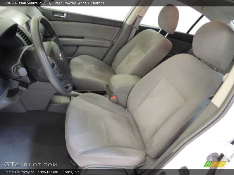 Fresh Powder White / Charcoal 2009 Nissan Sentra 2.0 SR