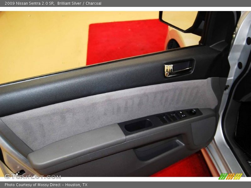 Brilliant Silver / Charcoal 2009 Nissan Sentra 2.0 SR