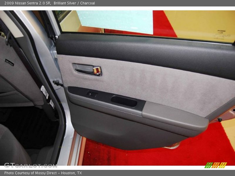Brilliant Silver / Charcoal 2009 Nissan Sentra 2.0 SR