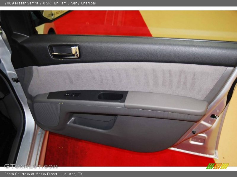 Brilliant Silver / Charcoal 2009 Nissan Sentra 2.0 SR