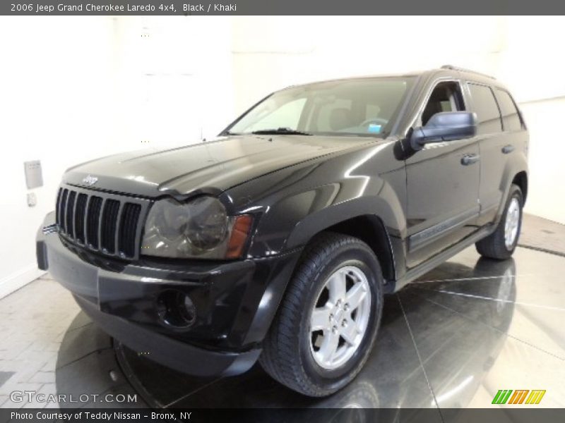 Black / Khaki 2006 Jeep Grand Cherokee Laredo 4x4