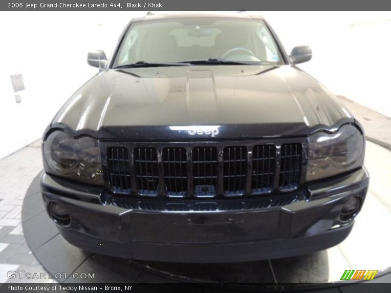 Black / Khaki 2006 Jeep Grand Cherokee Laredo 4x4