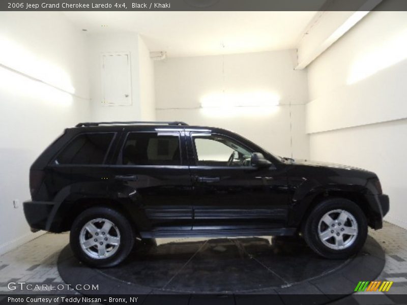 Black / Khaki 2006 Jeep Grand Cherokee Laredo 4x4