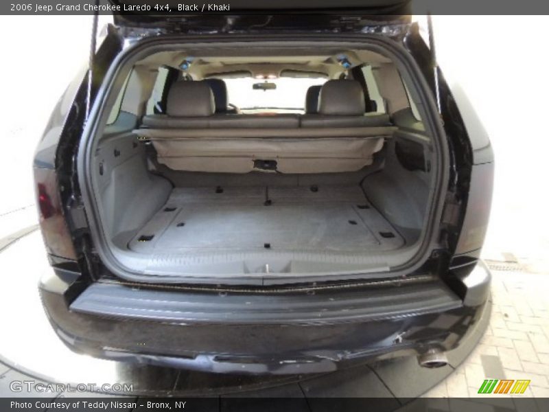 Black / Khaki 2006 Jeep Grand Cherokee Laredo 4x4