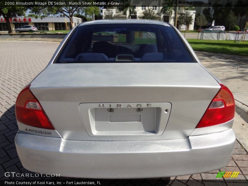 Munich Silver Metallic / Gray 2000 Mitsubishi Mirage DE Sedan