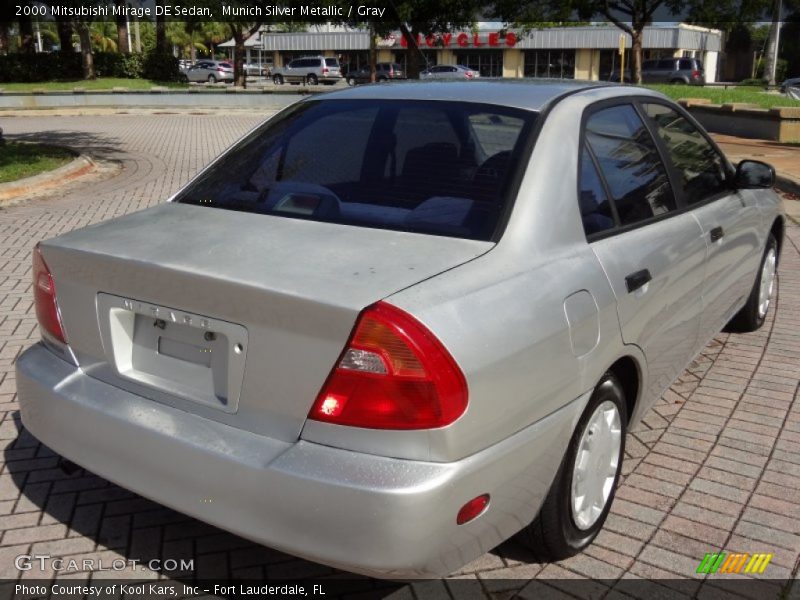 Munich Silver Metallic / Gray 2000 Mitsubishi Mirage DE Sedan