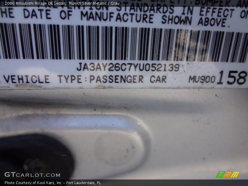 Munich Silver Metallic / Gray 2000 Mitsubishi Mirage DE Sedan