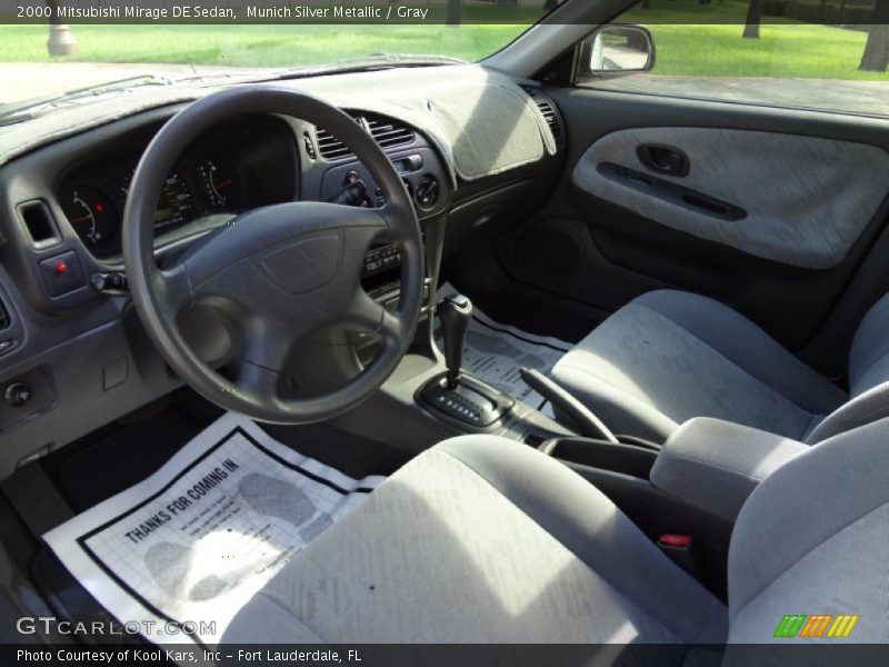 Munich Silver Metallic / Gray 2000 Mitsubishi Mirage DE Sedan