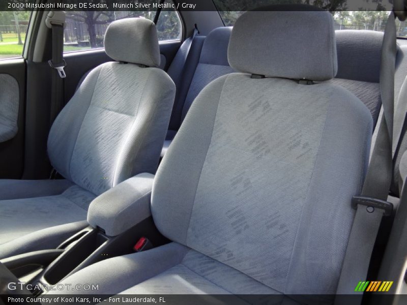 Munich Silver Metallic / Gray 2000 Mitsubishi Mirage DE Sedan