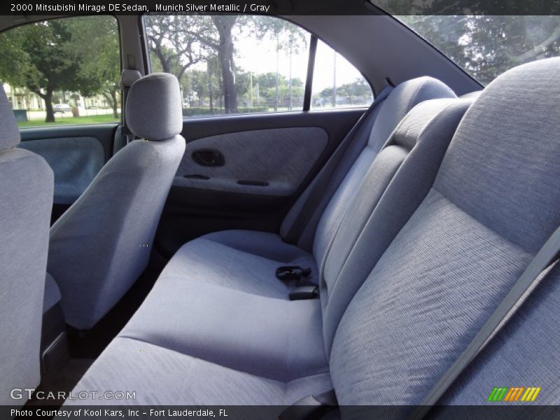 Munich Silver Metallic / Gray 2000 Mitsubishi Mirage DE Sedan
