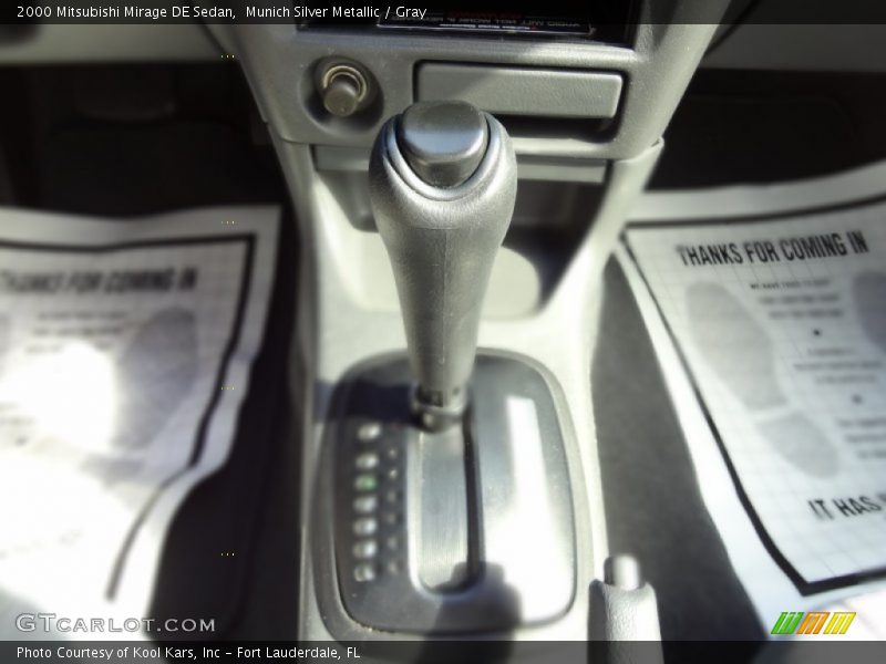 Munich Silver Metallic / Gray 2000 Mitsubishi Mirage DE Sedan