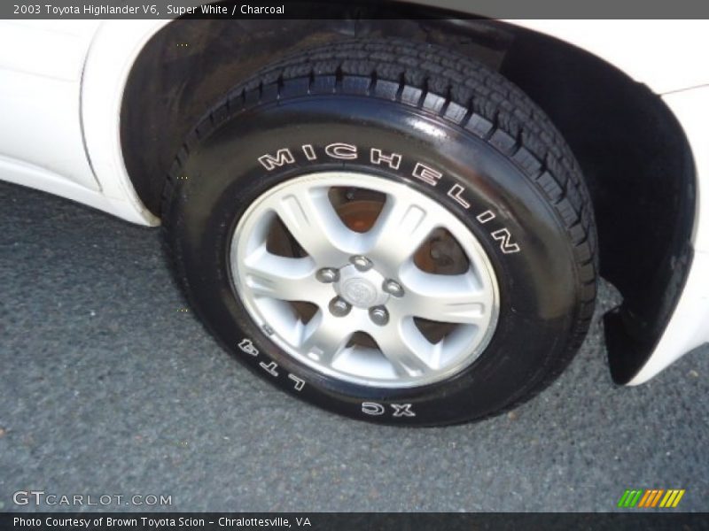 Super White / Charcoal 2003 Toyota Highlander V6