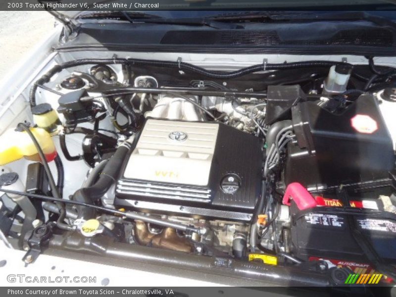 Super White / Charcoal 2003 Toyota Highlander V6