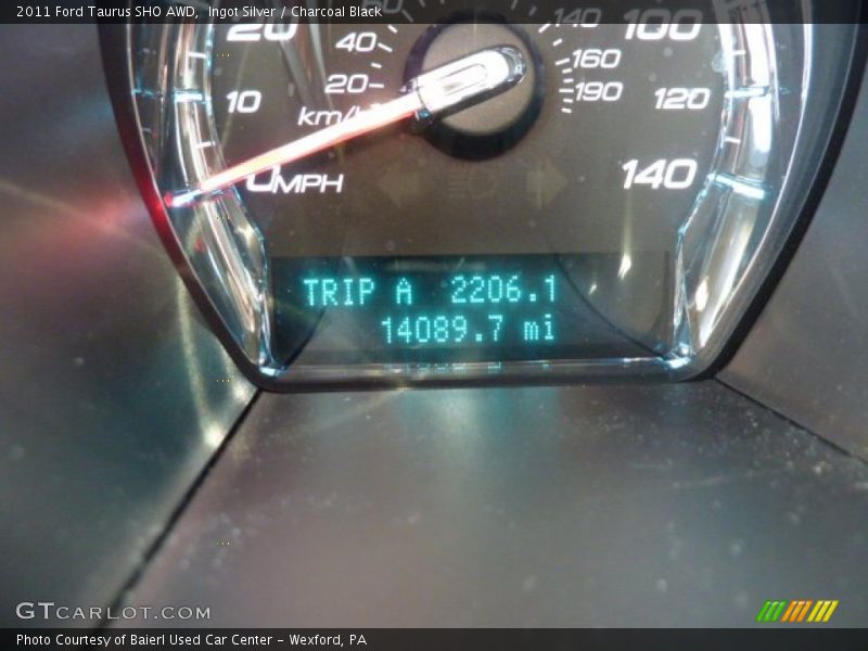 Ingot Silver / Charcoal Black 2011 Ford Taurus SHO AWD