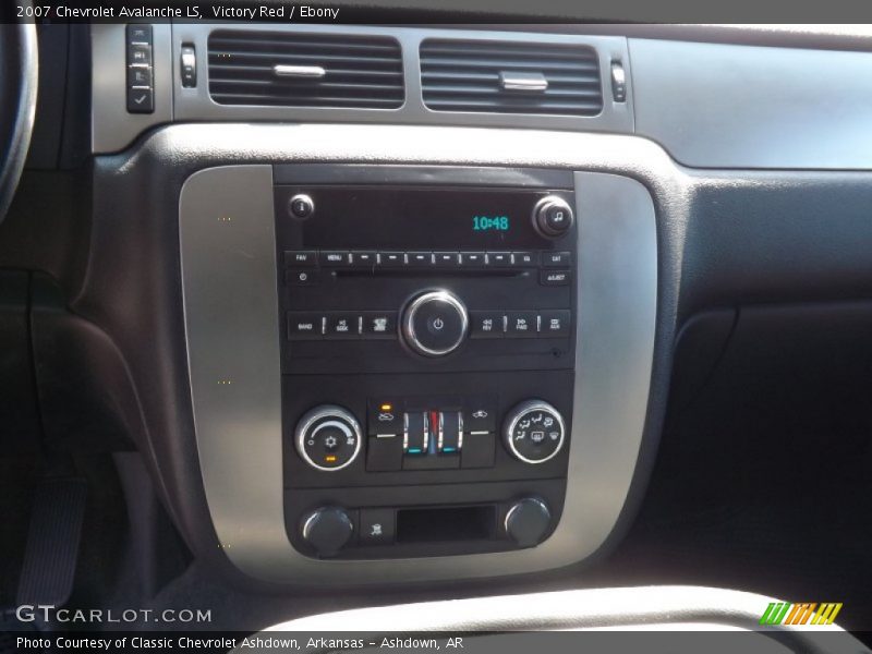 Victory Red / Ebony 2007 Chevrolet Avalanche LS