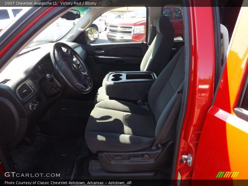 Victory Red / Ebony 2007 Chevrolet Avalanche LS
