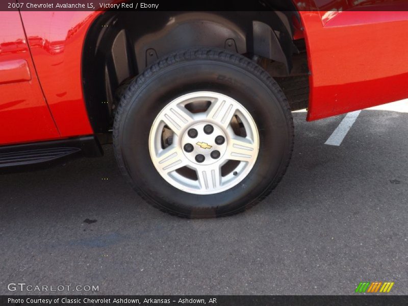 Victory Red / Ebony 2007 Chevrolet Avalanche LS