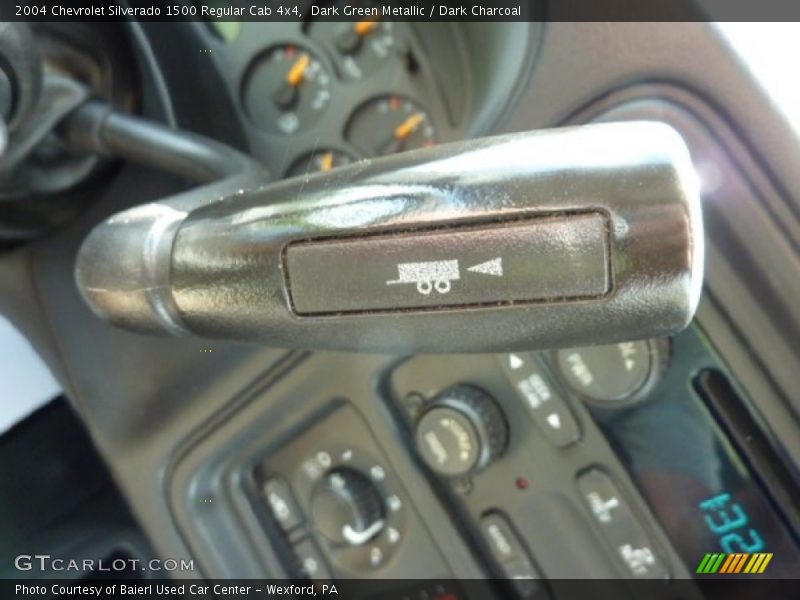 Dark Green Metallic / Dark Charcoal 2004 Chevrolet Silverado 1500 Regular Cab 4x4