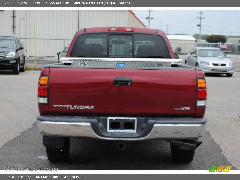 Sunfire Red Pearl / Light Charcoal 2002 Toyota Tundra SR5 Access Cab