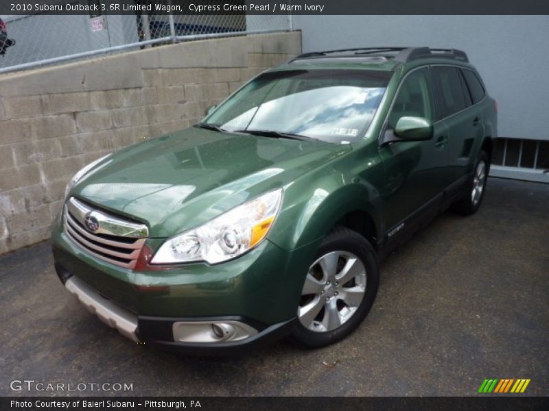 Front 3/4 View of 2010 Outback 3.6R Limited Wagon