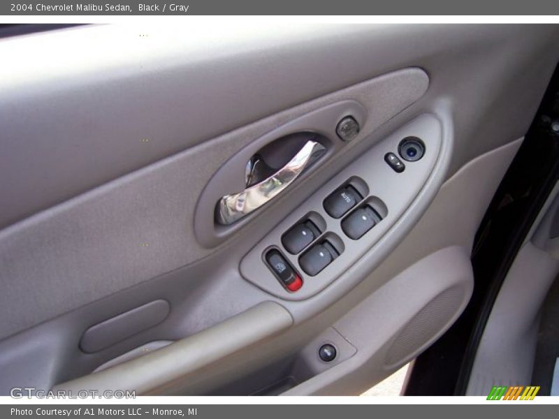 Black / Gray 2004 Chevrolet Malibu Sedan