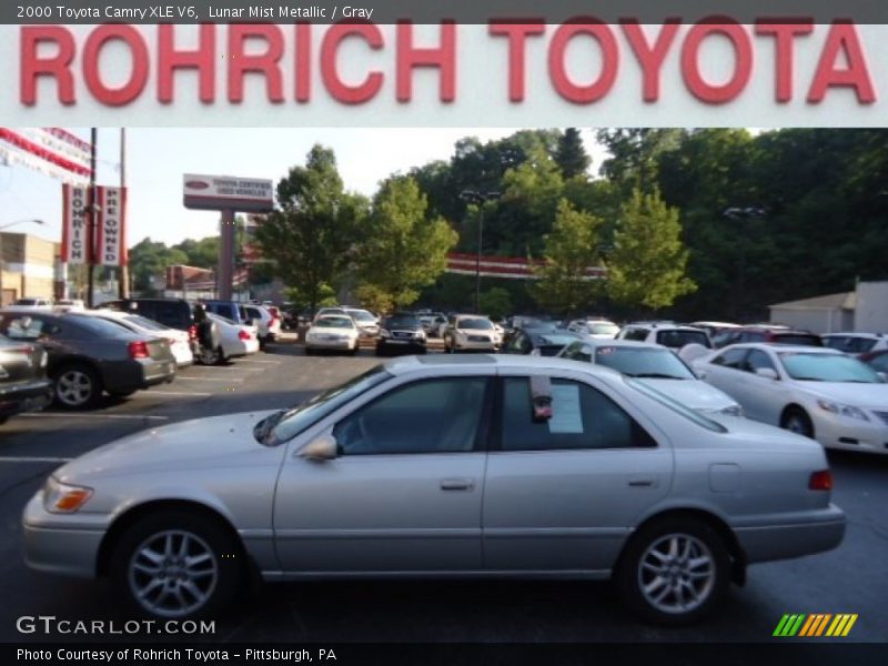 Lunar Mist Metallic / Gray 2000 Toyota Camry XLE V6