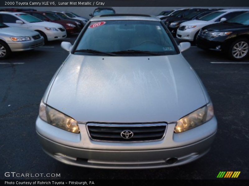 Lunar Mist Metallic / Gray 2000 Toyota Camry XLE V6