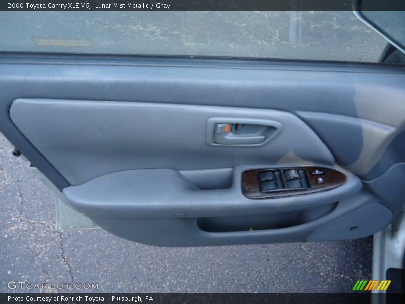 Lunar Mist Metallic / Gray 2000 Toyota Camry XLE V6