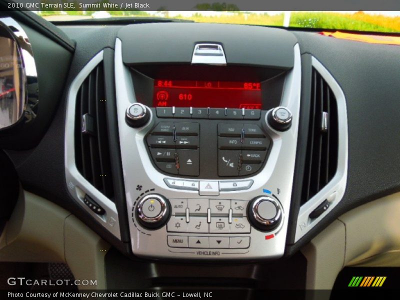 Summit White / Jet Black 2010 GMC Terrain SLE