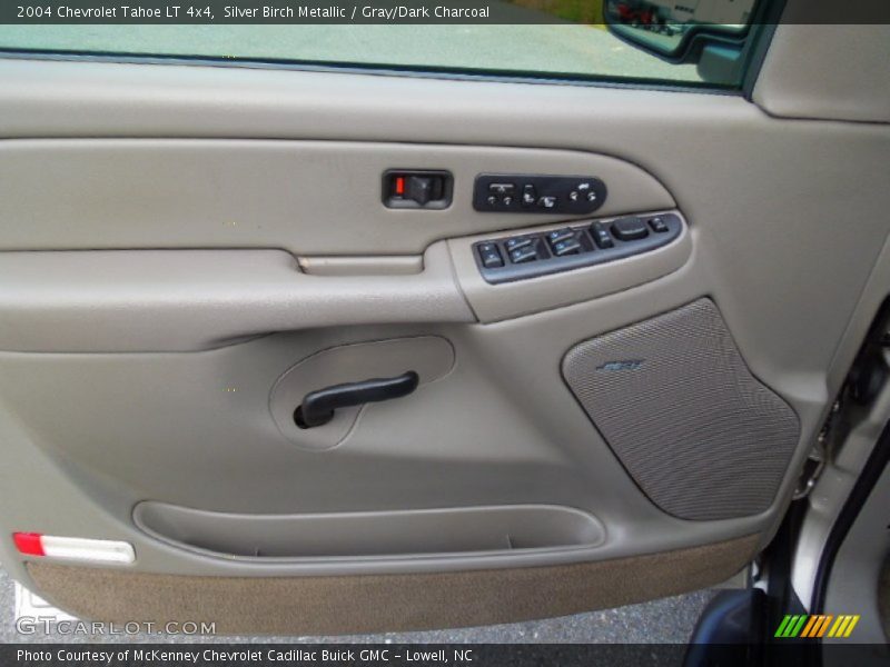 Silver Birch Metallic / Gray/Dark Charcoal 2004 Chevrolet Tahoe LT 4x4