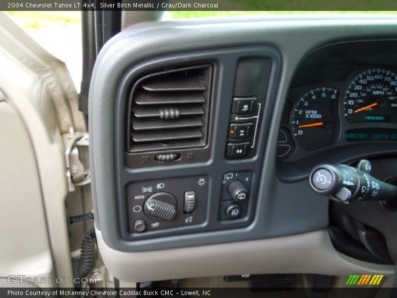 Silver Birch Metallic / Gray/Dark Charcoal 2004 Chevrolet Tahoe LT 4x4