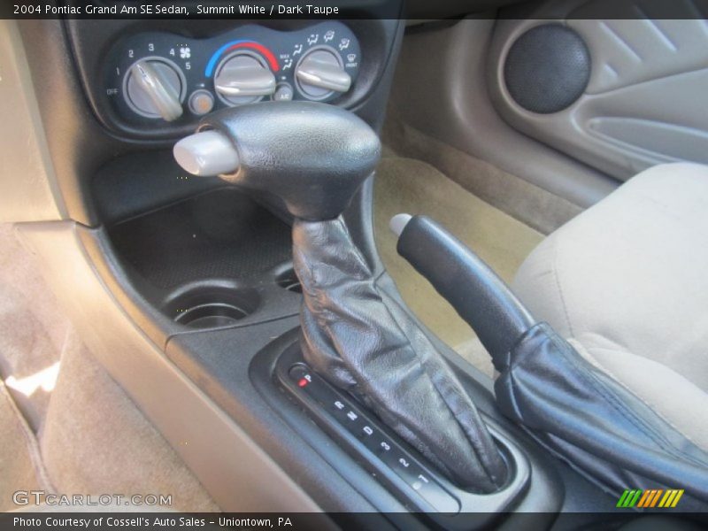 Summit White / Dark Taupe 2004 Pontiac Grand Am SE Sedan