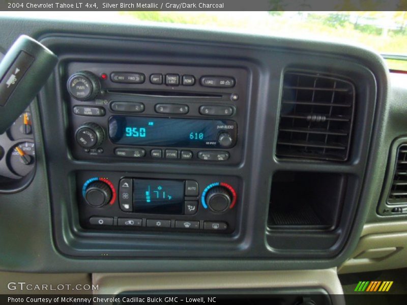 Silver Birch Metallic / Gray/Dark Charcoal 2004 Chevrolet Tahoe LT 4x4