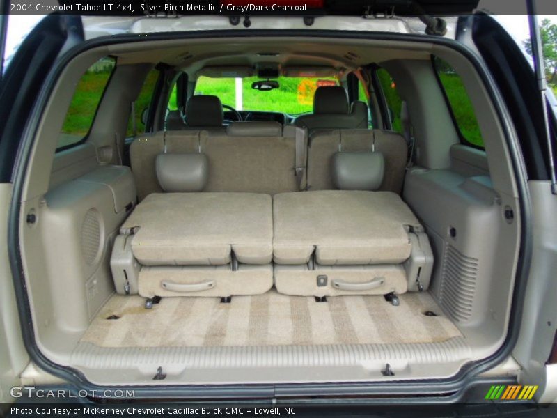 Silver Birch Metallic / Gray/Dark Charcoal 2004 Chevrolet Tahoe LT 4x4