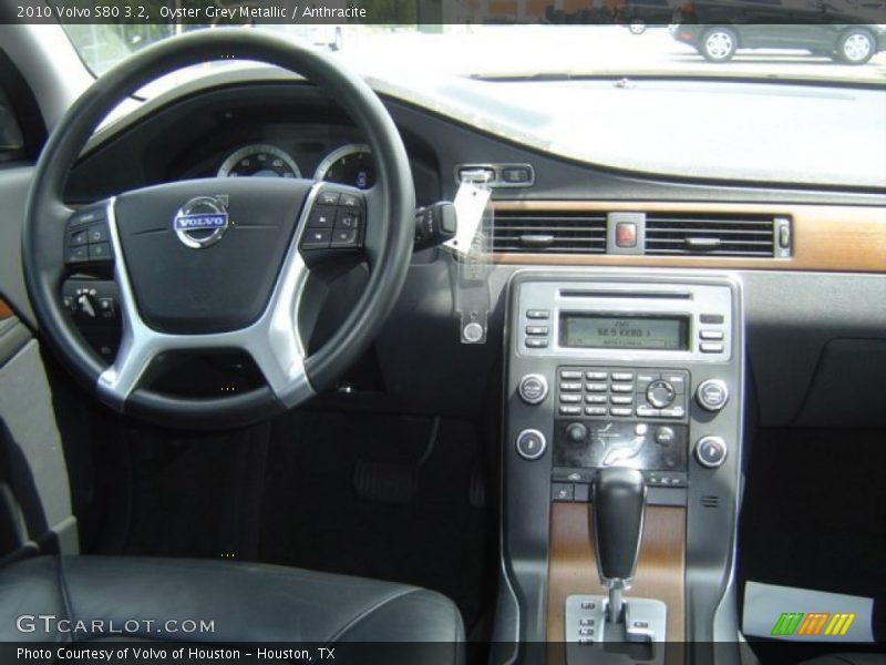 Oyster Grey Metallic / Anthracite 2010 Volvo S80 3.2