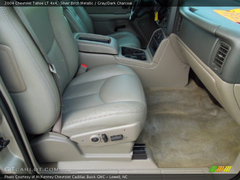 Silver Birch Metallic / Gray/Dark Charcoal 2004 Chevrolet Tahoe LT 4x4