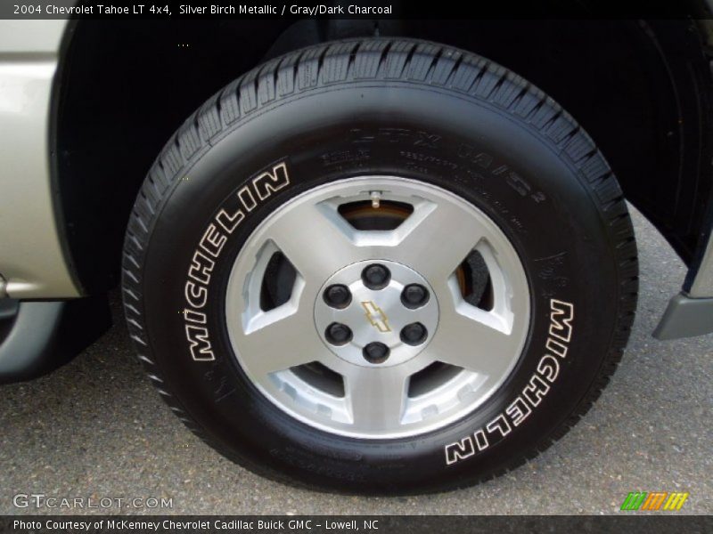 Silver Birch Metallic / Gray/Dark Charcoal 2004 Chevrolet Tahoe LT 4x4