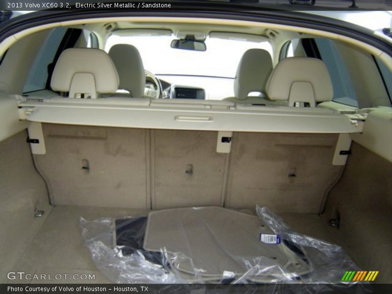 Electric Silver Metallic / Sandstone 2013 Volvo XC60 3.2