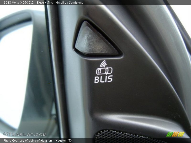Electric Silver Metallic / Sandstone 2013 Volvo XC60 3.2